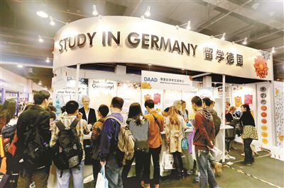 近幾年來中國一直是德國海外生源第一大國，留學德國的中國學生數量仍呈上升趨勢。（新疆留學網）
