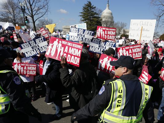  (Photo: Andrew P. Scott, USAT)