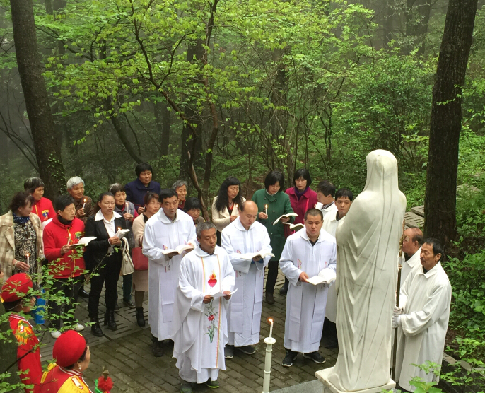 江西於聖母月舉行活動。（圖：信德網）