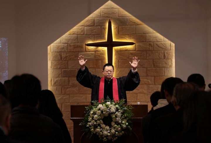 成都秋雨教會王怡牧師。（圖：成都秋雨教會臉書）