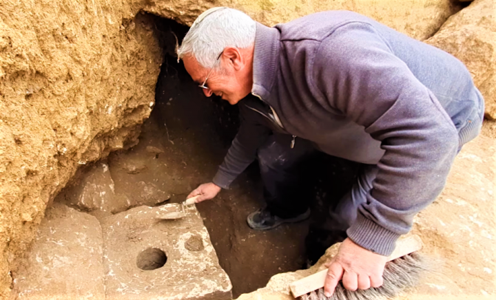 2700年歷史鐵器時代後期的私人廁所。（圖：以色列古物管理局）