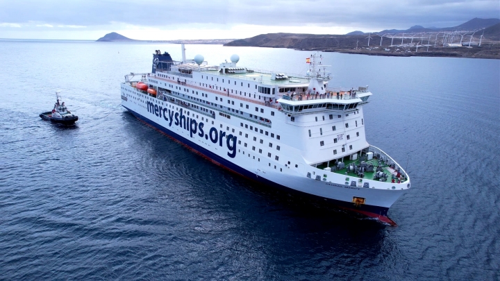現於西班牙的全球最大民用醫療船「Global Mercy」。（圖：Mercy Ships Spain）