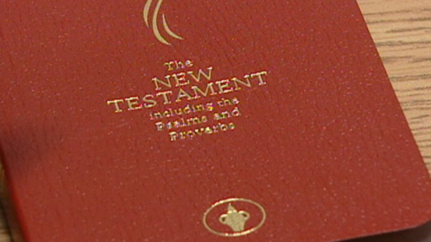 min_20120419_gideon_bible.